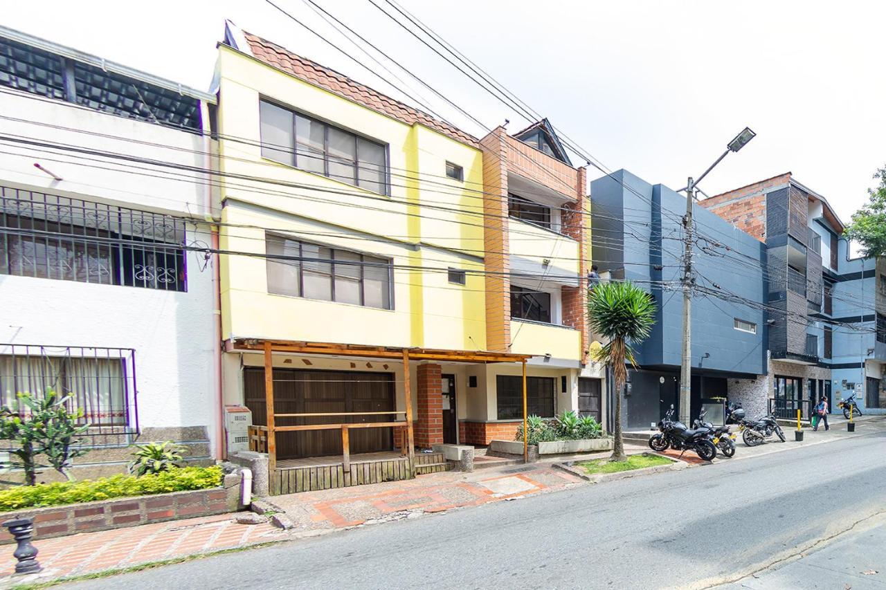 Ayenda Medallo City Medellín Exterior foto
